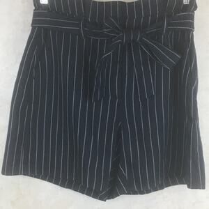 White House Black Market Navy Blue Striped Skort or Shorts  Size 2